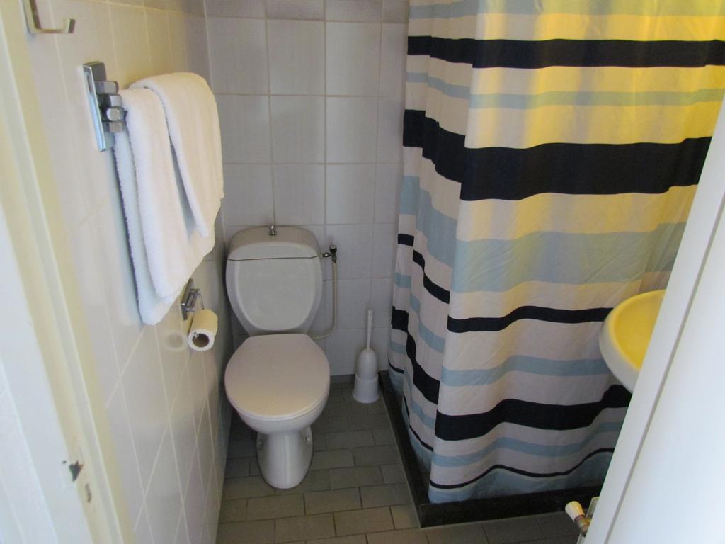 Hotel Cafe Woud Den Helder Rum bild